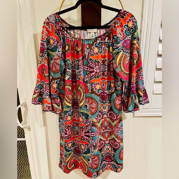 Db Studio Dresses & Skirts - Colorful Paisley Patterned dress